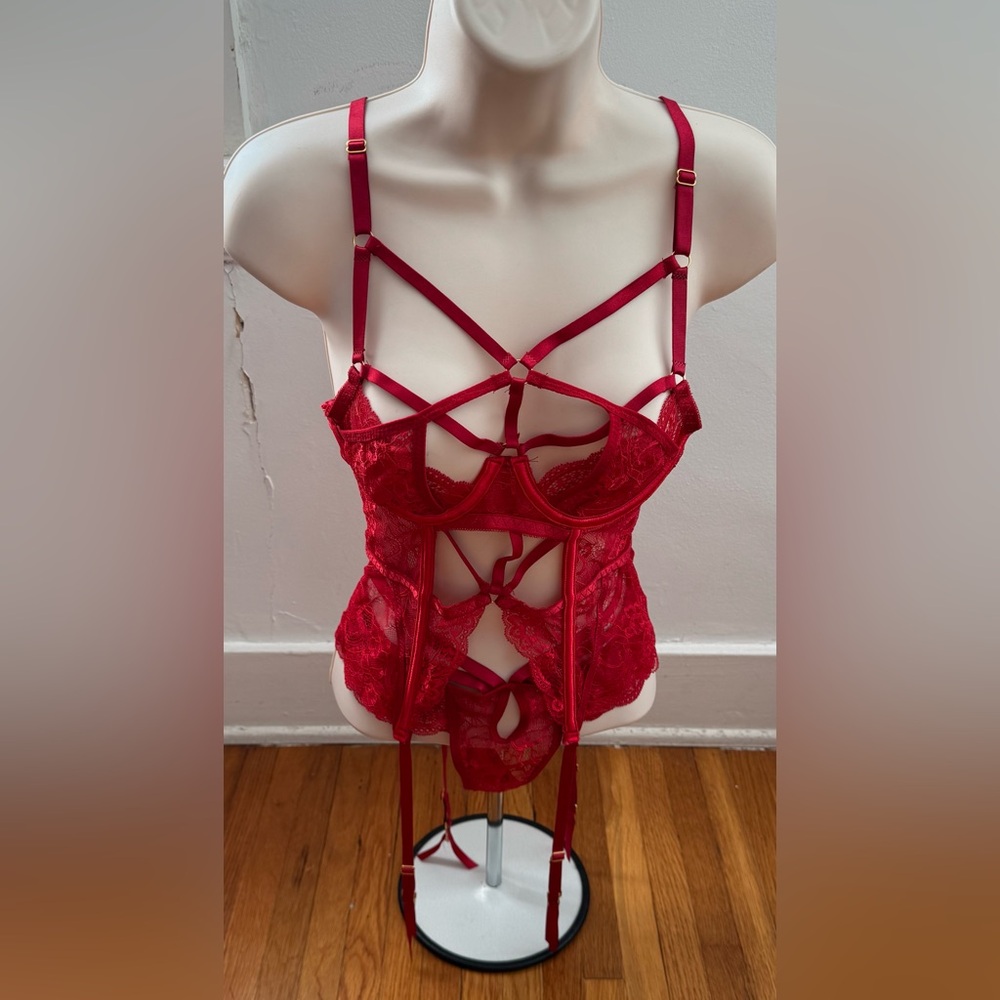 Red Lace Lingerie Set: corset, bra, panties, size S sexy loungewear romantic